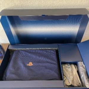 PS4 pro 2tb 500 million limited edition console